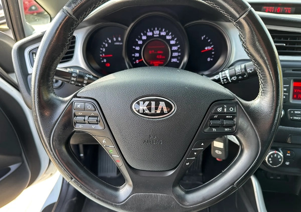 Kia Ceed cena 23900 przebieg: 216000, rok produkcji 2012 z Sianów małe 562